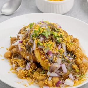 Chola Samosa Dahi Chaat