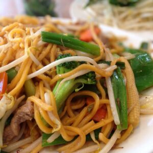 Veg Chowmein Half